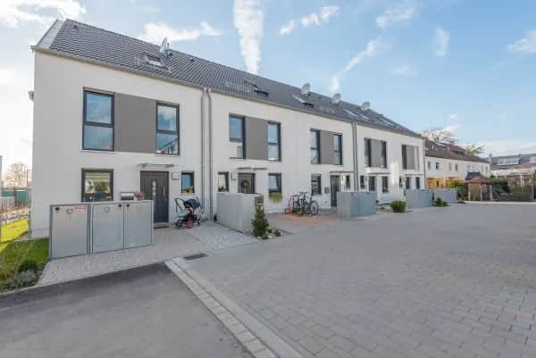 Reihenhaus in Traun – Modernes Wohnen in bester Lage